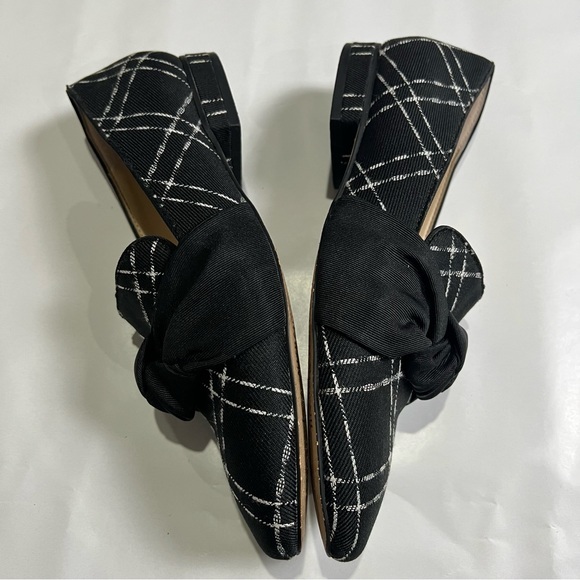 Isaac Mizrahi Black and White Slip on Loafers Sz 8 - Picture 5 of 7